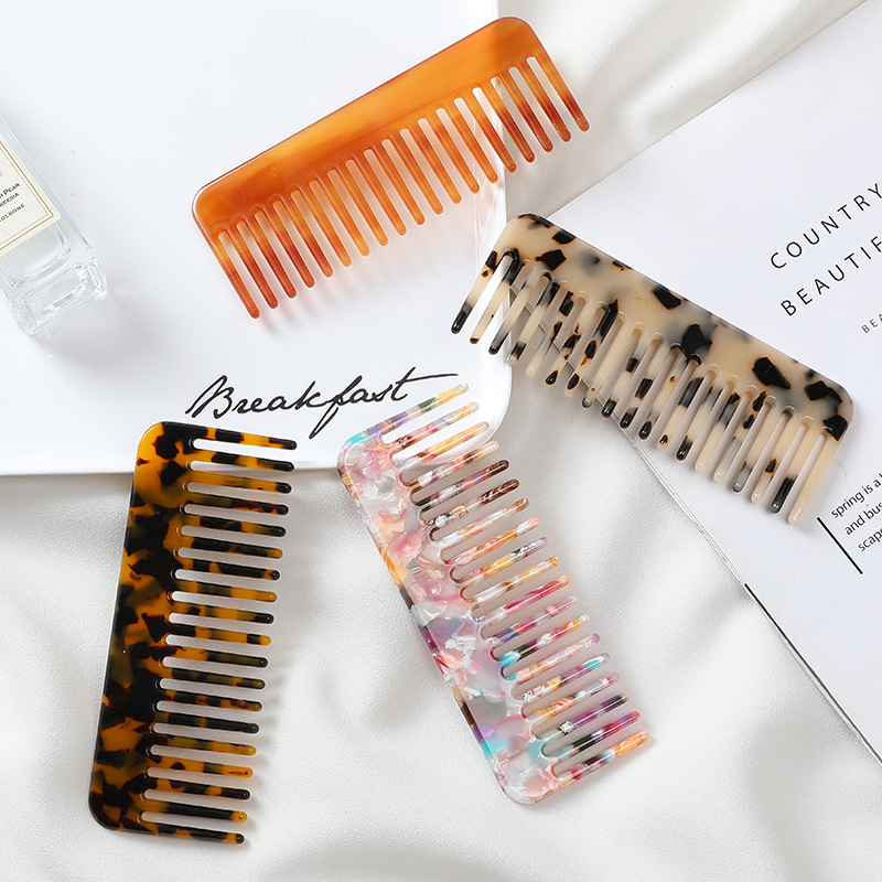 Acrylic Combs Travel Portable  - Men'S Grooming Bag reseña y precio