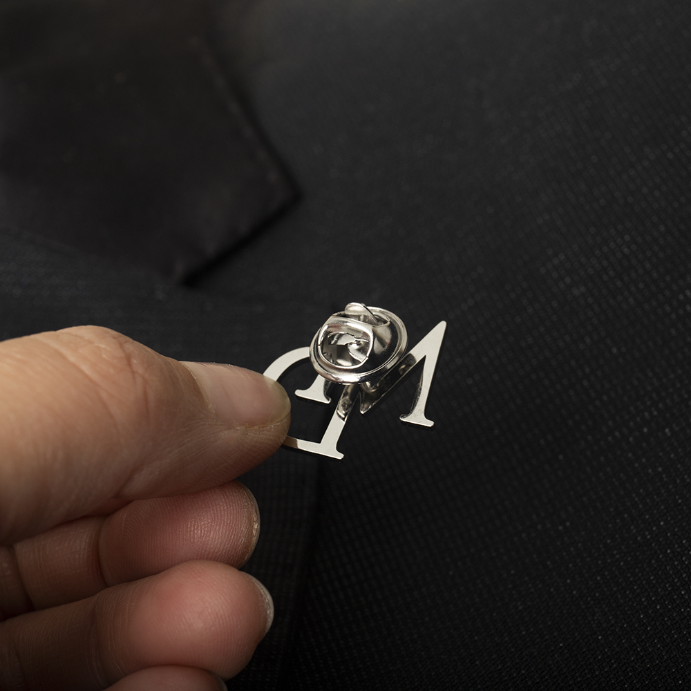 Tangula Custom Initials Brooch - Men'S Grooming Daily reseña y precio